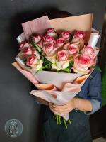 Букет из 25 розовых роз.